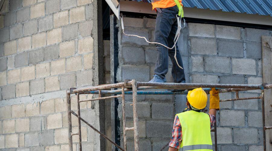Professional residential roofers in Mansfield, MO